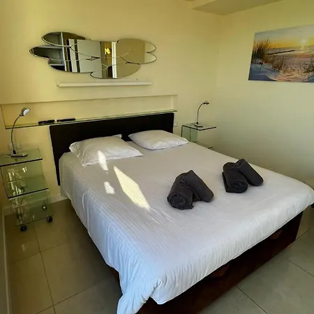 Appartamento Luxurious Two Bedrooms Cannes